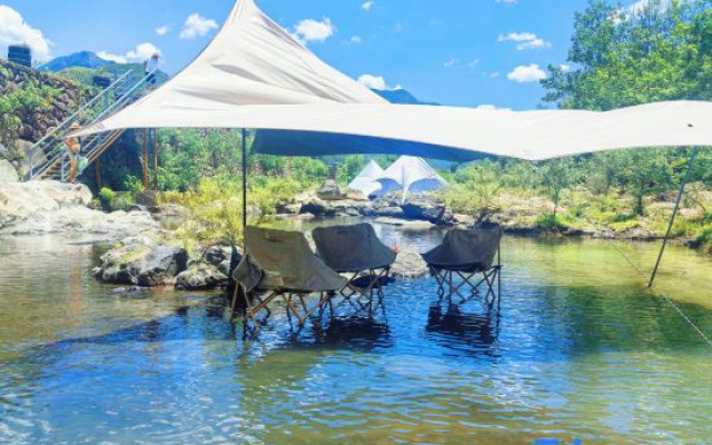 Zhixiju Pillow Water Homestay