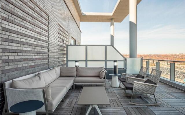 Global Luxury Suites Crystal City