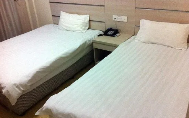 Jinqilin Hostel (Shanghai Waigaoqiao Free Trade Zone)