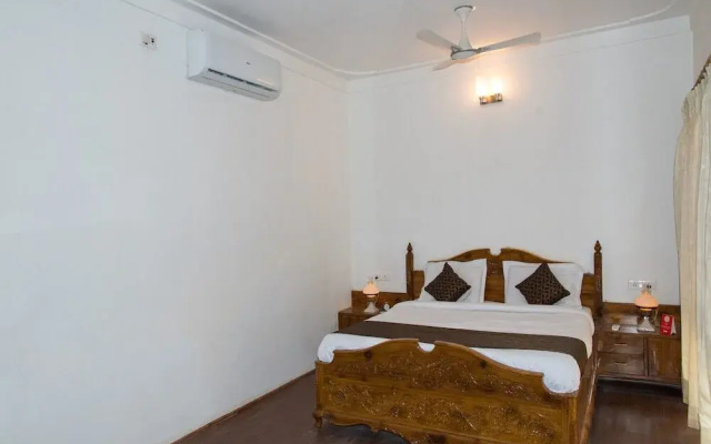 OYO 10412 Home Exotic 4BHK Villa Govardhan Vilas