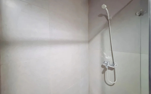 Simply Look 1Br Apartment Patraland Amarta