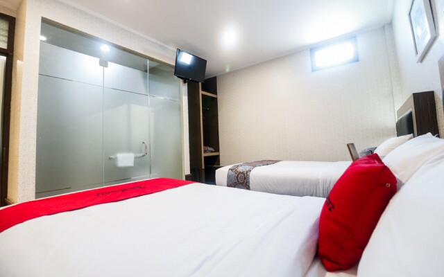 RedDoorz near Taman Bekapai