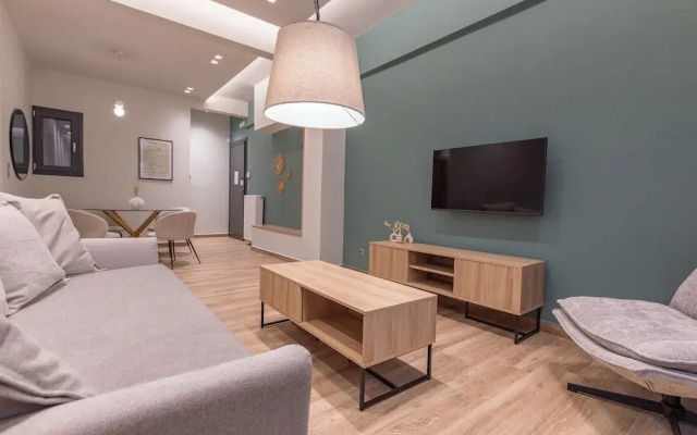 Phaedrus Living Pagkrati Modern Grove