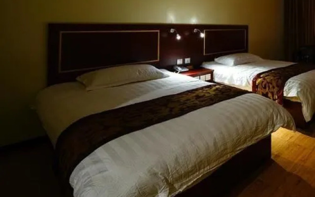 Qingdao Xinshijia Business Hotel