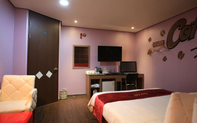Gunsan Ritzplaza Hotel