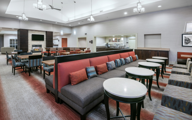 Homewood Suites by Hilton Laredo at Mall del Norte