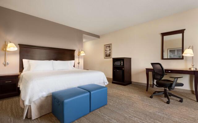 Hampton Inn & Suites Washington-Dulles International Airport