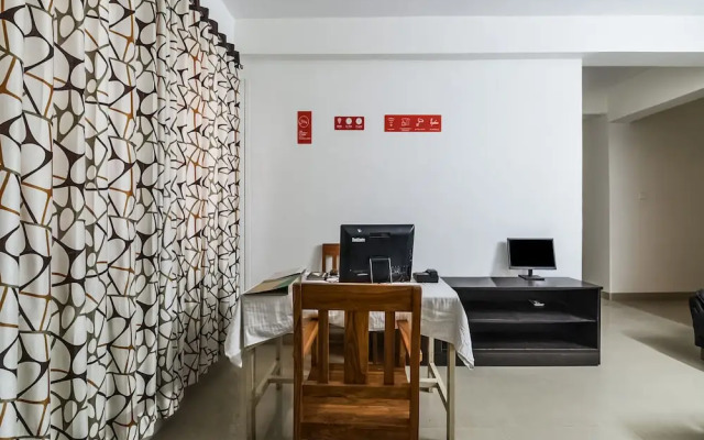 OYO 16653 Green City Service Apartment