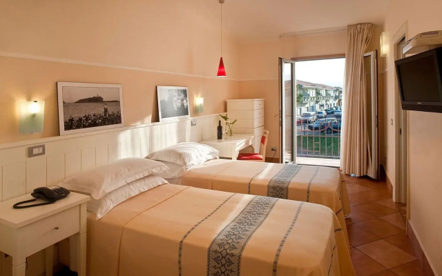 Marin Hotel
