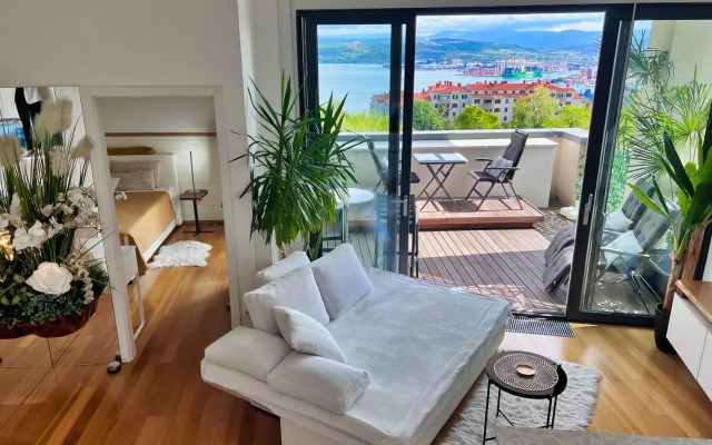 Lux -Luxury Sea and Mountains View Apartment-NEW