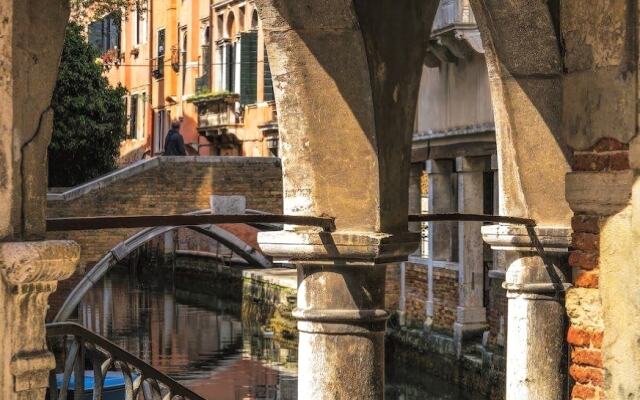 Magic Venice in Love