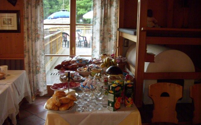 Albergo Garni' Laura