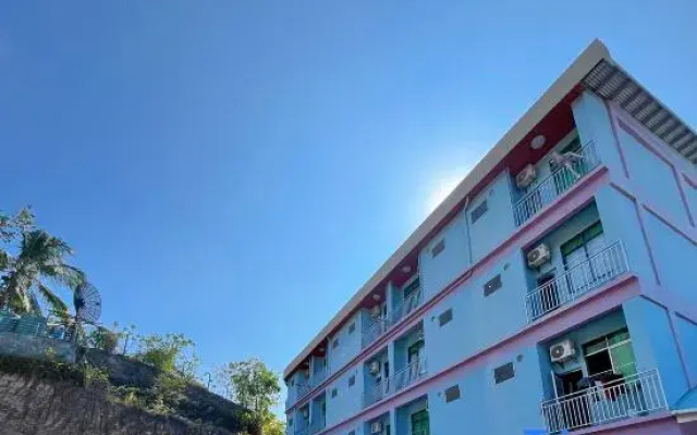 Happy Day Inn