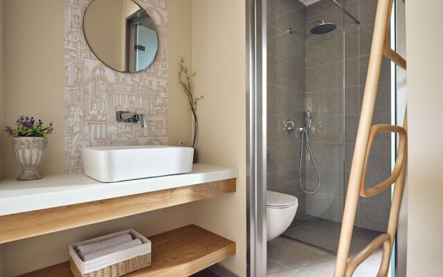 Thea lux natur villa