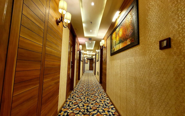 Hotel Makhan Residency