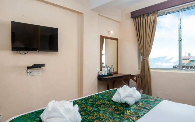 Muscatel Roma - 400 Mts from Mall Road