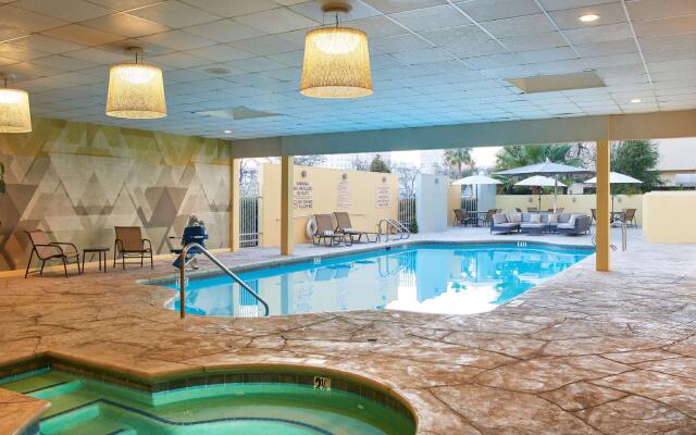 DoubleTree by Hilton Fresno Convention Center