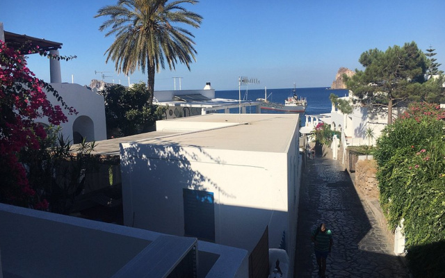 Bottari Rooms