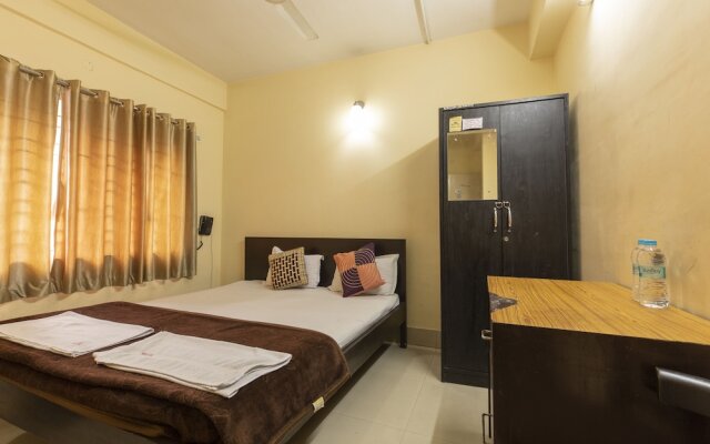 The Salvation Army Red  Shield Guest House - Hostel