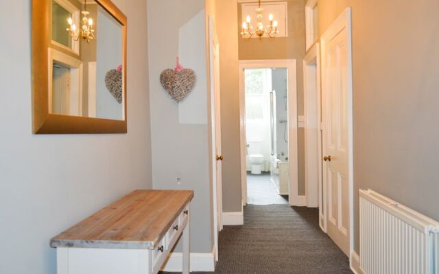Modern 3 Bedroom Home in Morningside