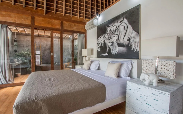 Cendana Villas-9Bedroom Private Pool