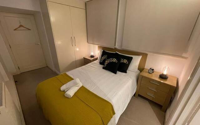 Cozzy 1-bed Apartment in Liverpool St & Shoreditch