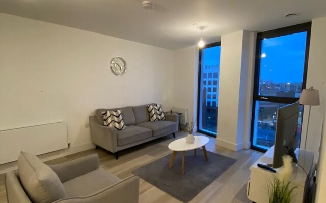 Brand New 2 Bedroom Near Olympic Stadium