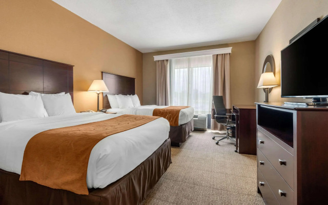 Comfort Suites near Route 66