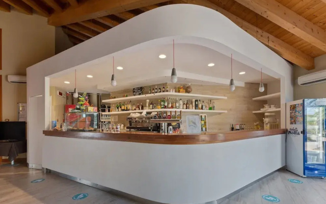 Apartment With Pool in Lido Delle Nazioni
