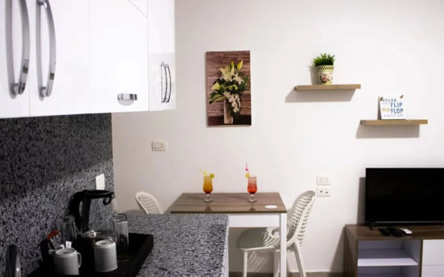 Aqua Palms Swim Up Apartments