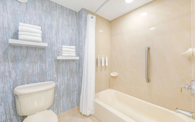 Homewood Suites by Hilton East Rutherford - Meadowlands