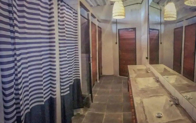 Clandestino - Hostel