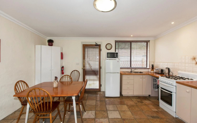The Apartment - Moyston – Kitchen – Moyston