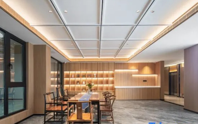 Rezen Wenlan Hotel (Luoyang Luoyi Ancient City Branch)