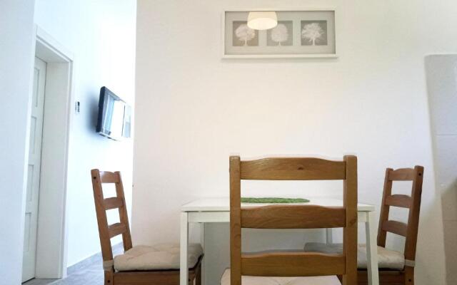 Two Palms Apartment