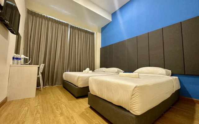 Lodge 10 Hotel