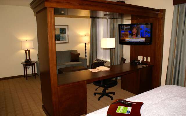 Hampton Inn & Suites Center