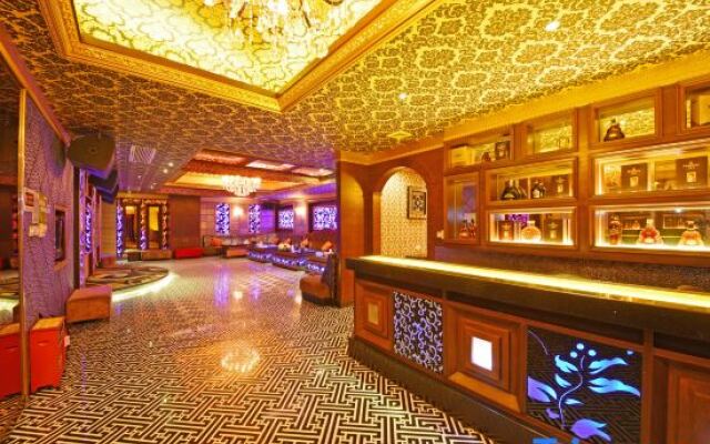Baoming City Hotel Shenzhen (Honghuashan Subway Station)