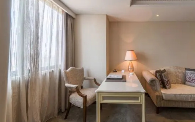 Jingge Hotel