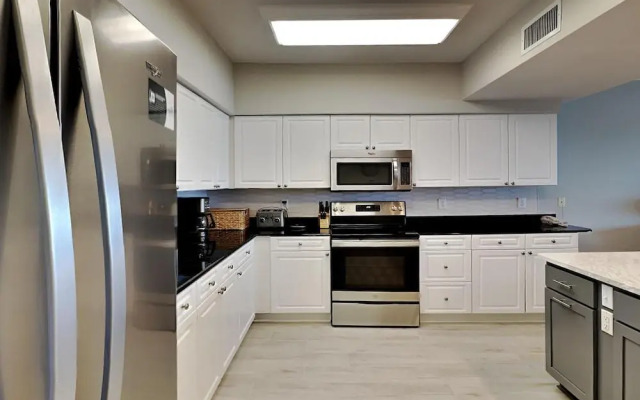 Admiral's Quarters #1208