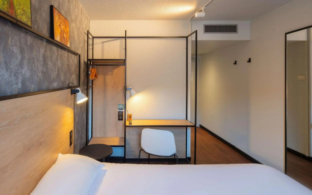 Timhotel Opera Blanche Fontaine