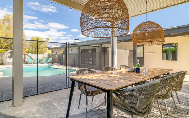 White Agate by Avantstay Pool + Playground