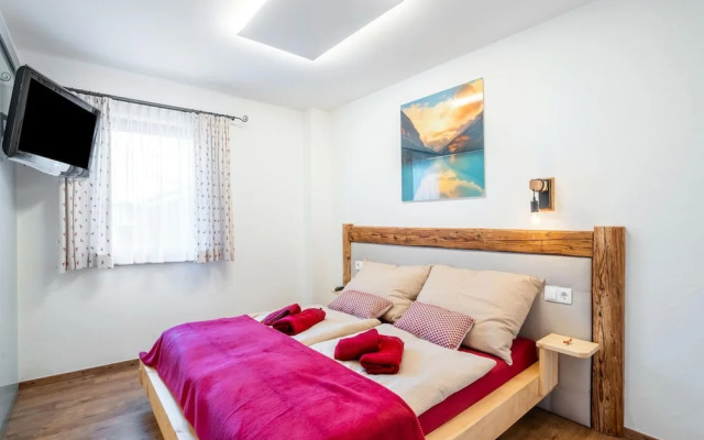 Holiday Flat With Terrace Near Wildkogel