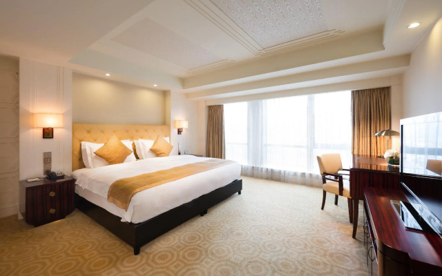 Paramount Gallery Hotel