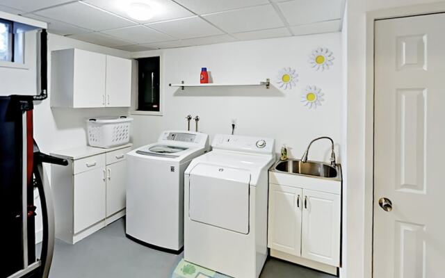 39 Tirrells - 3 Br Home