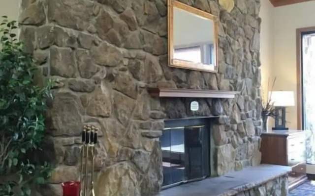 Courtyard By Marriott Merrillville