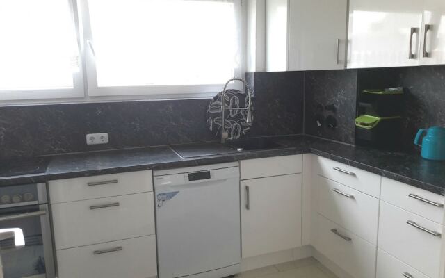 Private Apartment Ossietzkyring