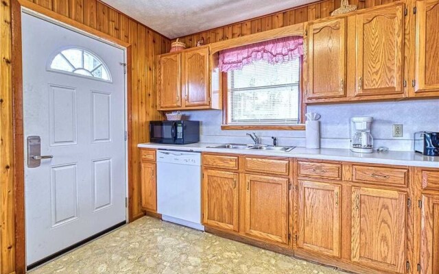 LeConte View 2 - One Bedroom Cabin