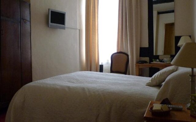 The Falcon Hotel