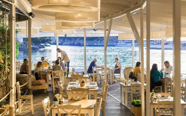 Villa Rossa Area Boutique Beach Resort